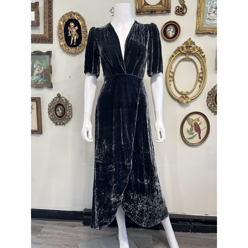 Reformation Black Velvet V-Neck Short Sleeve Wrap Midi Dress Size S
